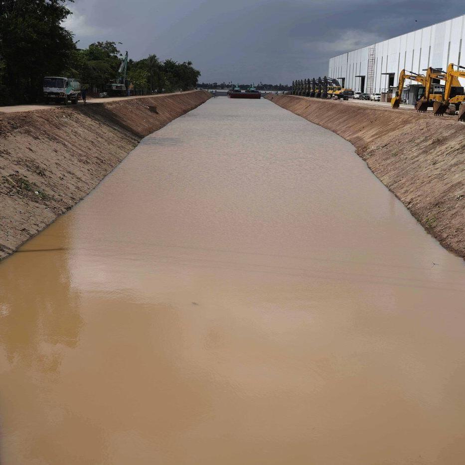 China and Cambodia agree on financing for a 94-mile canal linking the Mekong to the Gulf of Thailand